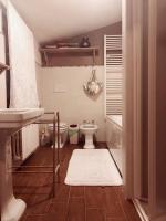 Camera Matrimoniale con Bagno in Comune