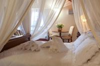 Suite (2 Adults)