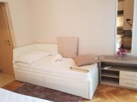 Studio Triple Standard