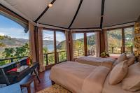 Royal Lake Villa