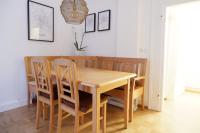 Basic Triple Room with Shared Bathroom