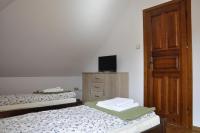 Zweibettzimmer mit Bad