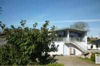 Feriewohnungen zum Leuchtturm - B&B
