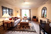 Butler's Apartment. Flat 5, Dalmore House, Helensburgh, Scotland G84 8JP - Chambres d'hôtes Helensburgh