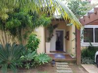 Casa alto padrão na Ferradura em condomínio com piscina privativa - B&B