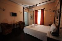 Two-Bedroom Apartment (5 Adults)