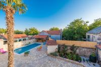 Villa Petrovi Dvori ZadarVillas - B&B Benkovac