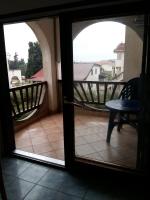 Appartamento Comfort con 2 Camere da Letto e Balcone