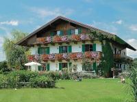 Gästehaus Bauer am Golfplatz - B&B Prien am Chiemsee