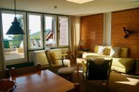 Schwarzwald-Ferienwohnung mit Panorama und Pool - B&B Sasbachwalden