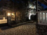 Sea Whispers Beach House - Bed and Breakfast Alykes