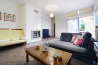 Sunny Apartment - B&B Tértsa