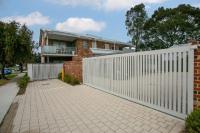 Tranquil Tree Views 2 Bedroom 2 Bathroom Apartment - Bed and Breakfast