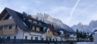 Villa Mojca - Apartment Peridot in the Center with Private Indoor Parking - B&B Kranjska Gora