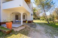 Apartment in pinewood near the sea - Chambres d’hôtes Nerezine