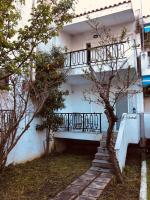 Seafront Maisonette in Fourka - B&B Foúrka