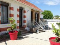 B&B Pontaillac - Holiday Home Valombre by Interhome - Bed and Breakfast Pontaillac