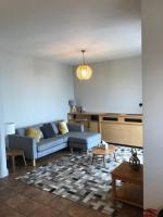 Inchydoney Apt 6, Block D - B&B