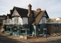 B&B Brentford - Kings Arms - Bed and Breakfast Brentford