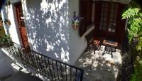 House inside garden - Ferienwohnung Volos