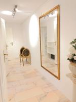 F10 APARTMENTS Roth - Bed and Breakfast