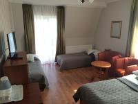 Vierbettzimmer mit Balkon