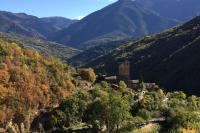 B&B Olette - Le nid d' évol gite avec balnéo,terrasse et vue sur la montagne - Bed and Breakfast Olette