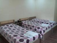 Dreibettzimmer mit eigenem Bad