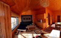 Deluxe Room (2 Adults + 1 Child)