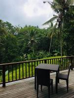 Puri Raya Villa - B&B