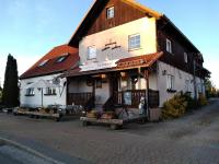 B&B Flecken Zechlin - Pension und Gasthof Zur Scheune - Bed and Breakfast Flecken Zechlin