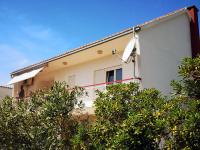 Apartamento de 3 dormitorios con balcón - Edificio anexo