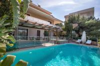 B&B Athene - Exceptional Villa in Voula near the sea - Bed and Breakfast Athene
