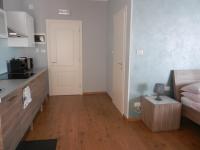 Studio (4 Adults)