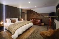 Suite with Mountain View