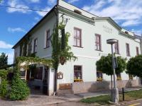 Penzion a restaurace U Hájků - B&B Nové Dvory