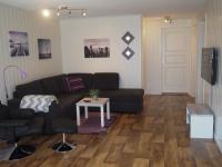 Stryn (10 min fra sentrum) stor og moderne leilighet - Chambres d’hôtes Stryn