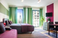 Prague apartment in residential tower · parking - B&B Praga