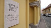 Piacsek Apartmanház - B&B