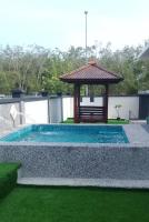 Jauzara Homestay Berkolam Renang - B&B Port Dickson
