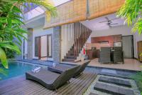 Villa Raka Managed by Manara - B&B Legian