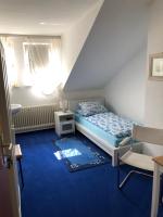 Einzelzimmer mit Gemeinschaftsbad