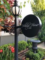 B&B Adelaide - Hollidge House 5 Star Luxury Apartments - Bed and Breakfast Adelaide