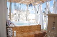 B&B Leverano - Vico degli Ebrei - Rooftop Jacuzzi - self check-in - Bed and Breakfast Leverano