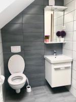 Doppelzimmer mit eigenem Bad - Dachgeschoss