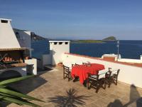 Bay watch Apartment close to the airport at PORTO RAFTI - B&B Limín Mesoyaías