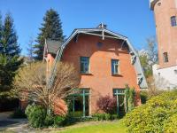 Ferienhaus am Wasserturm für 6 Erwachsene und 9 Kinder - B&B Seeheilbad Graal-Müritz