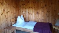 Kleine Tweepersoonskamer met 2 Aparte Bedden