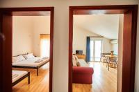 Familien-Apartment mit 1 Schlafzimmer und Terrasse