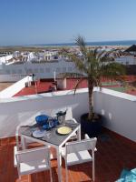 B&B Conil de la Frontera - Stadthaus Petronella Meerblick und Dachterrasse - Bed and Breakfast Conil de la Frontera